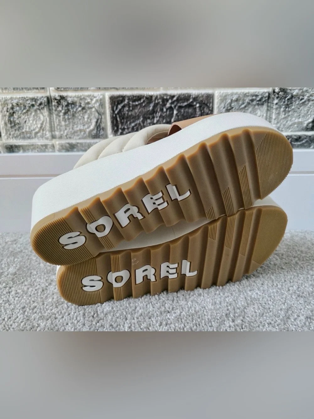 Sorel Cameron Mule Sandals—like new